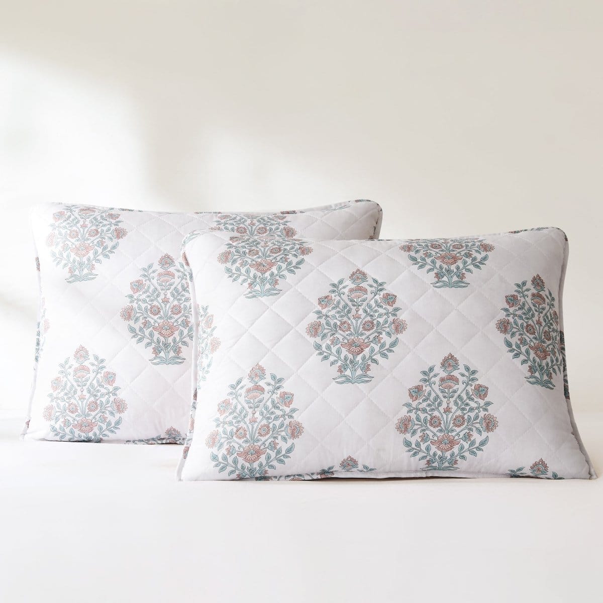 Sofia Flower Block Reversible Quilt Set - 6 Pc