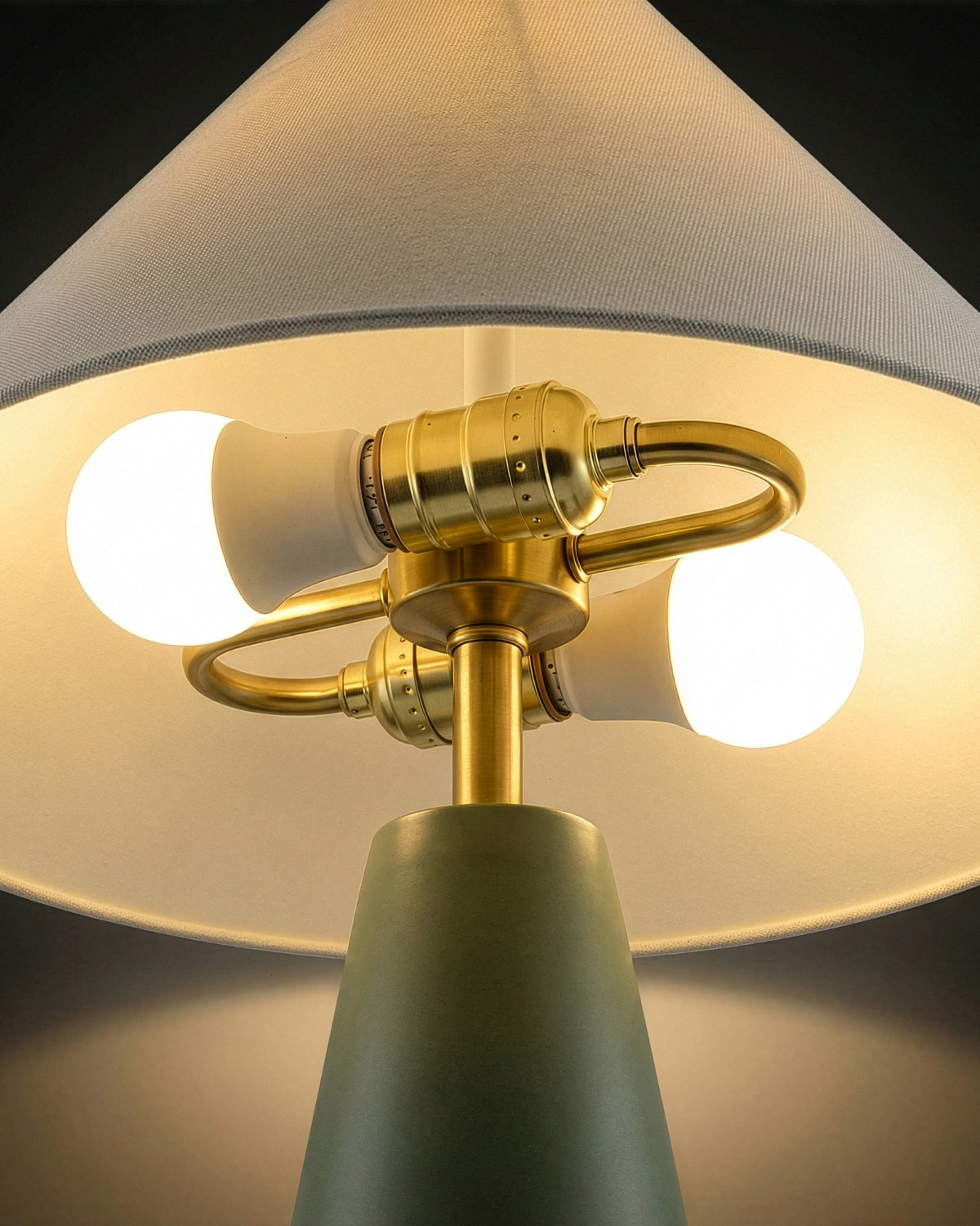 Dawn Table Lamp - Green
