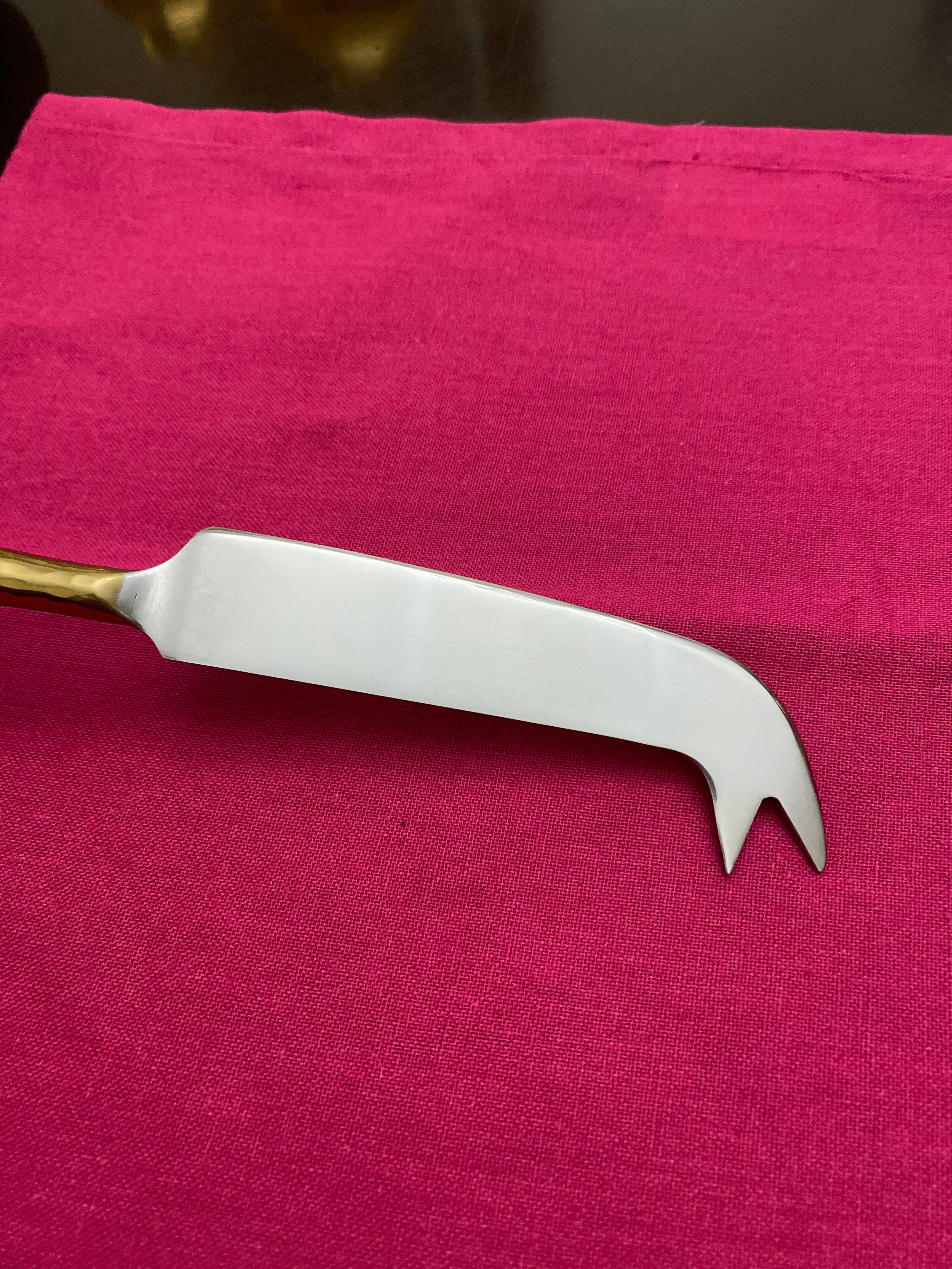 Set of 4 2-Toned Gold Handle Cheese Knives