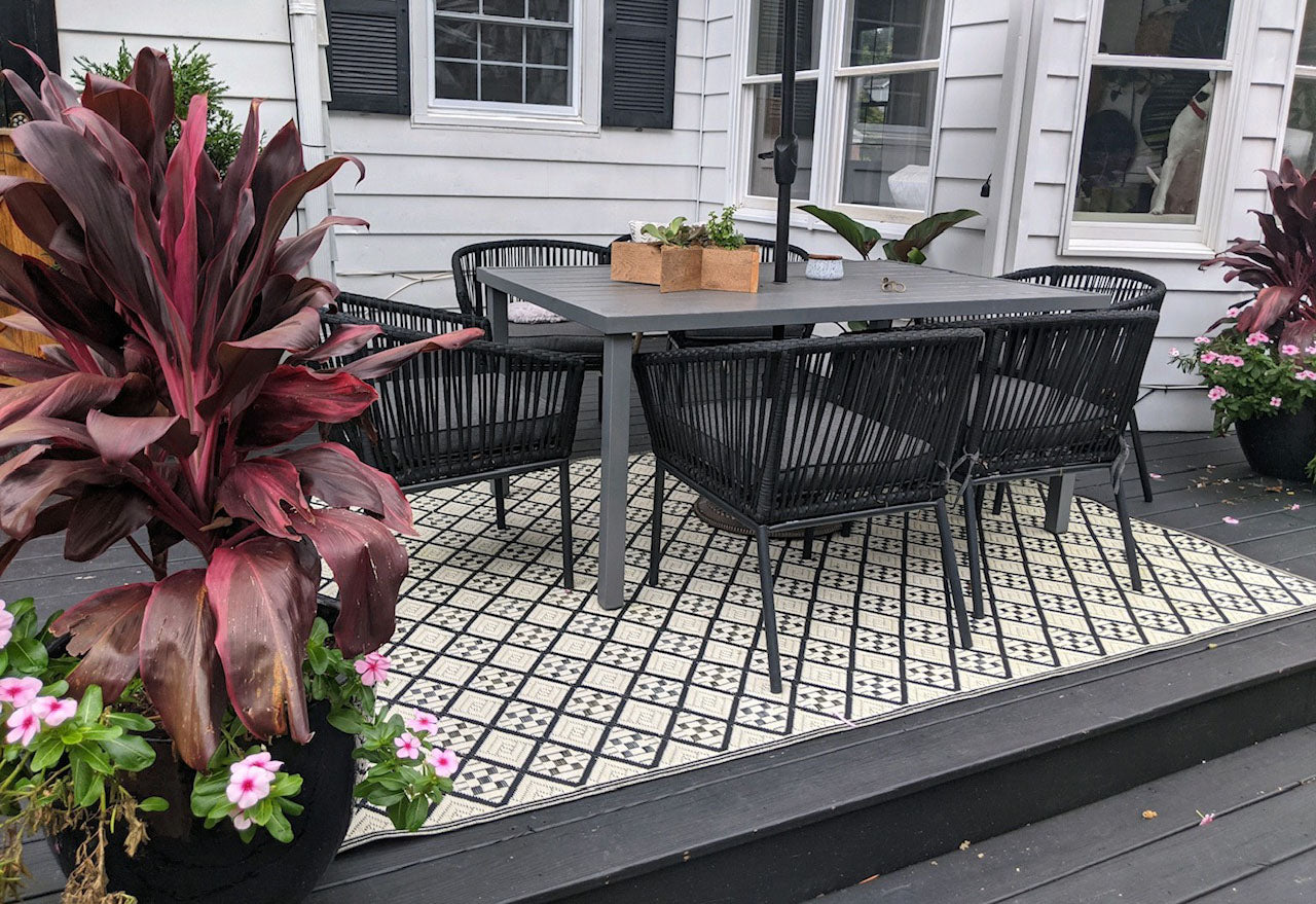 Scotch Black & White Reversible Outdoor Mat