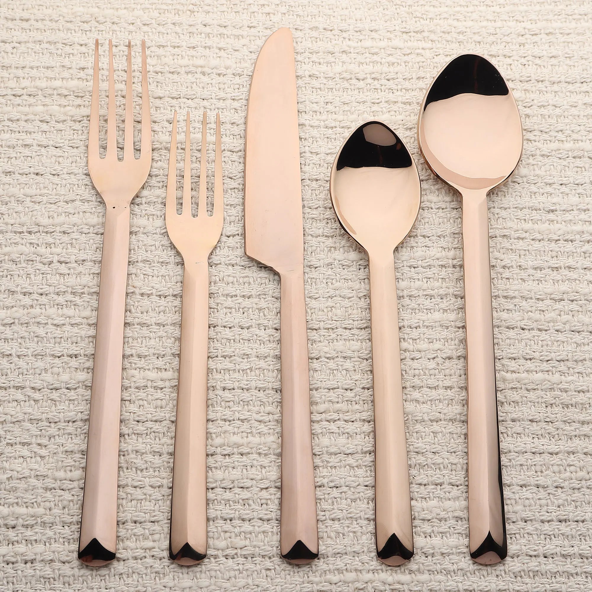 Ariella 5 Pc. Flatware Set in Bronze or Gold