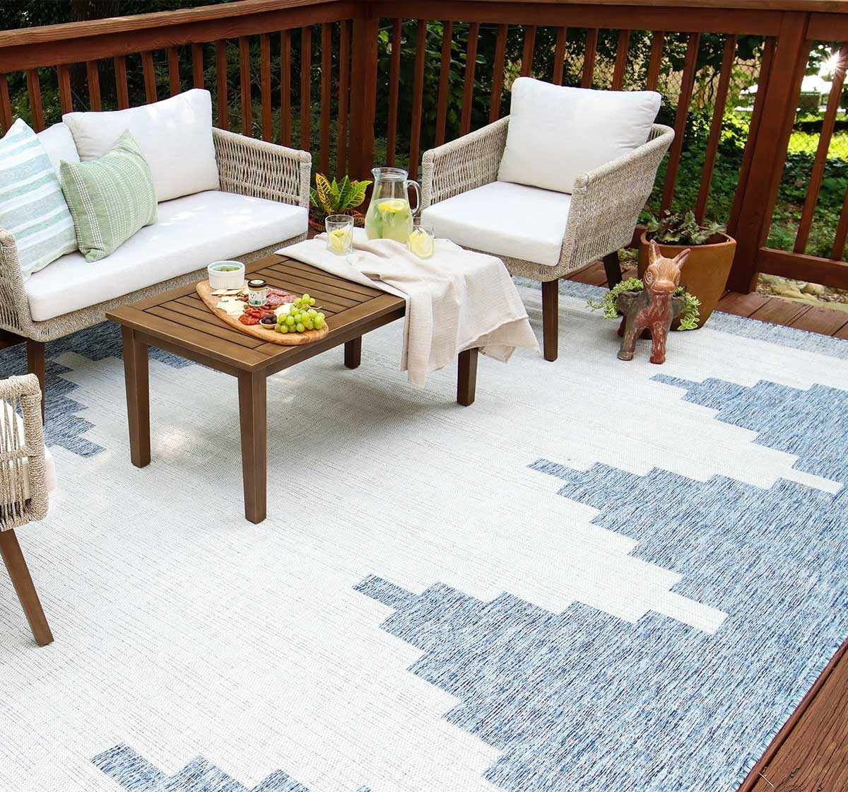 Djugun Blue Indoor/Outdoor Rug