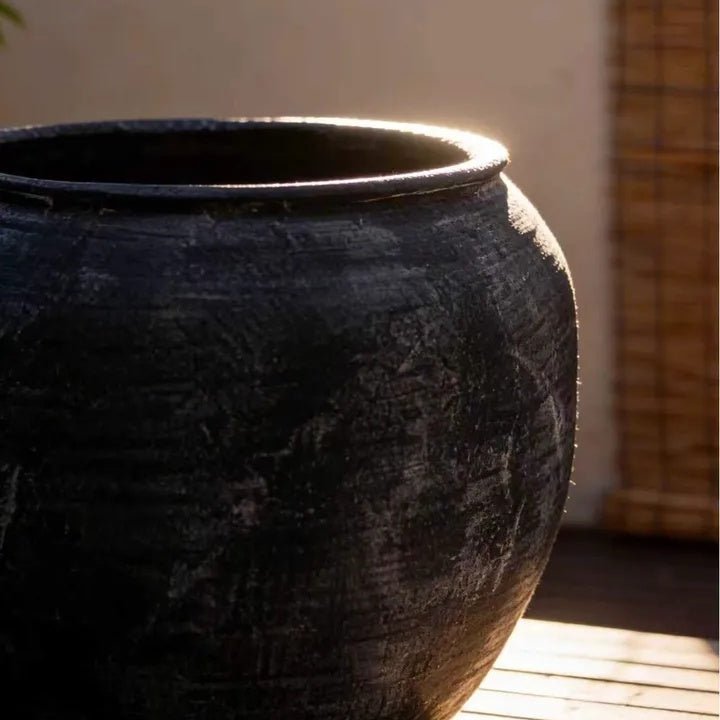 Sierra Round Clay Pot Planters