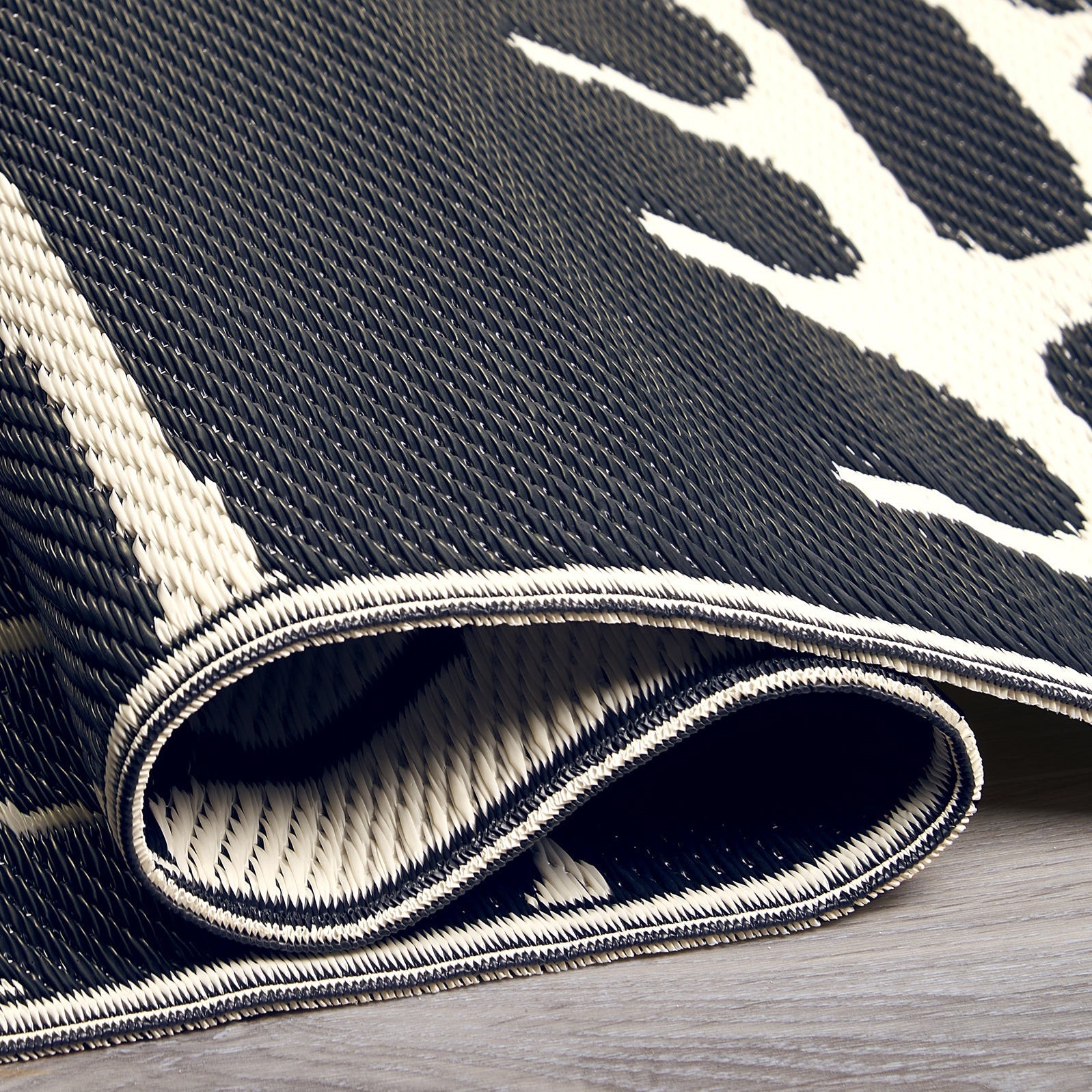 Serowe - Black & White Reversible Outdoor Rug