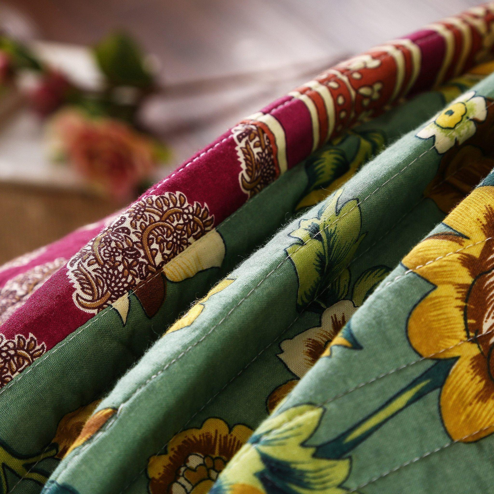 Dark Elegance Bohemian Floral Cotton Patchwork Bedding