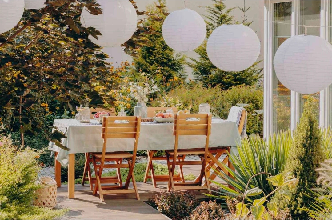 Summer Hosting