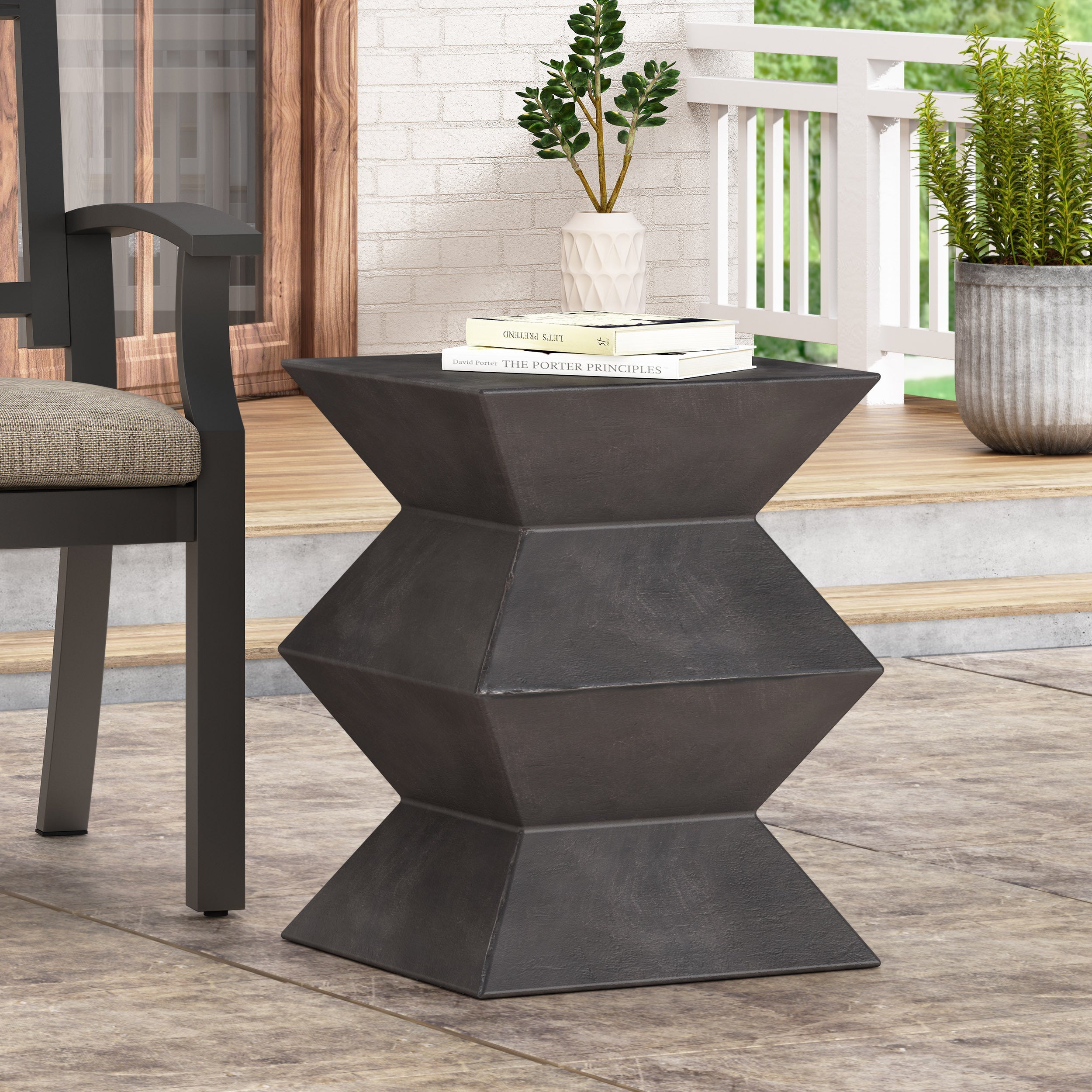 Indoor/Outdoor Lightweight Concrete Side Table in Metal Finish