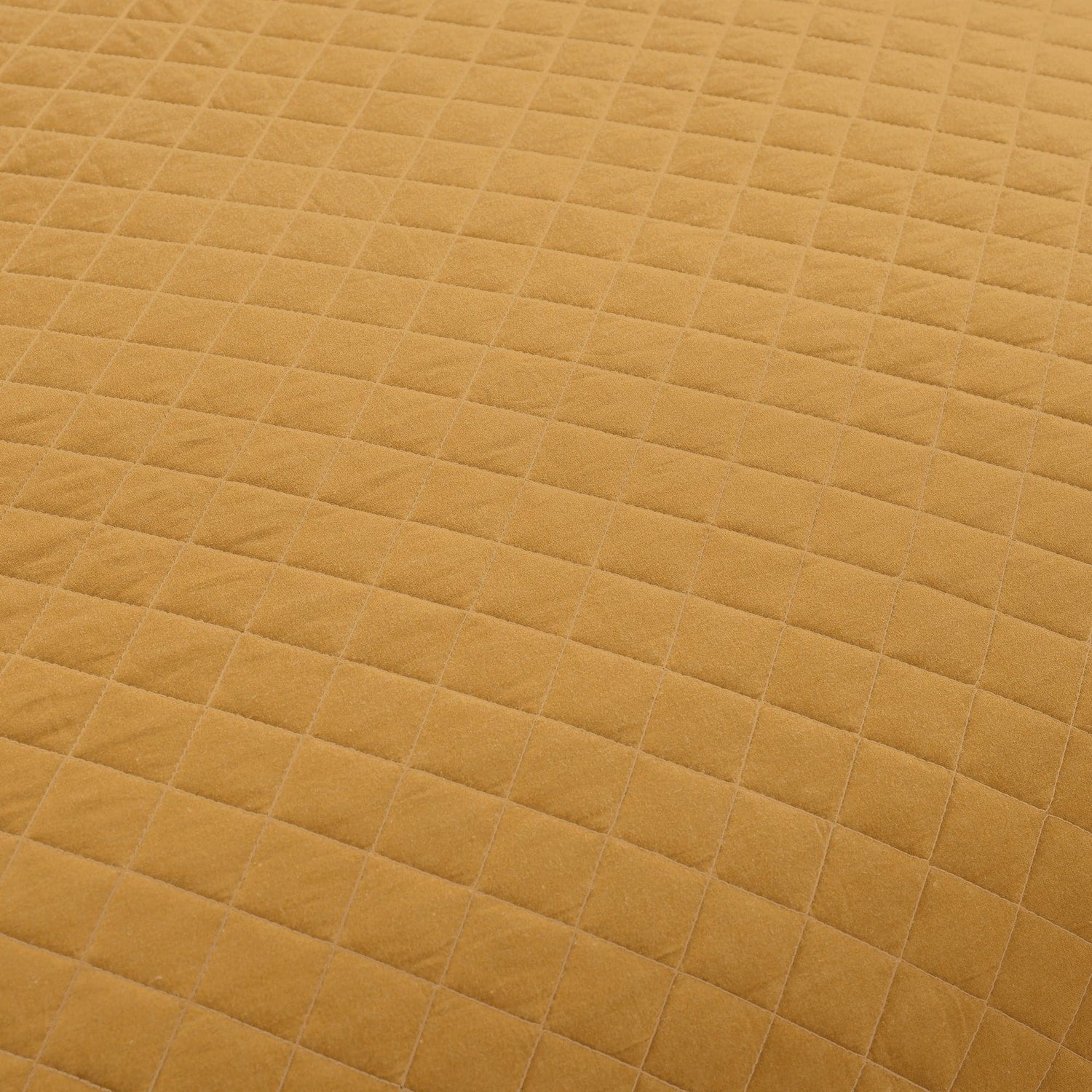 Ava Diamond Oversized Cotton Quilt Set