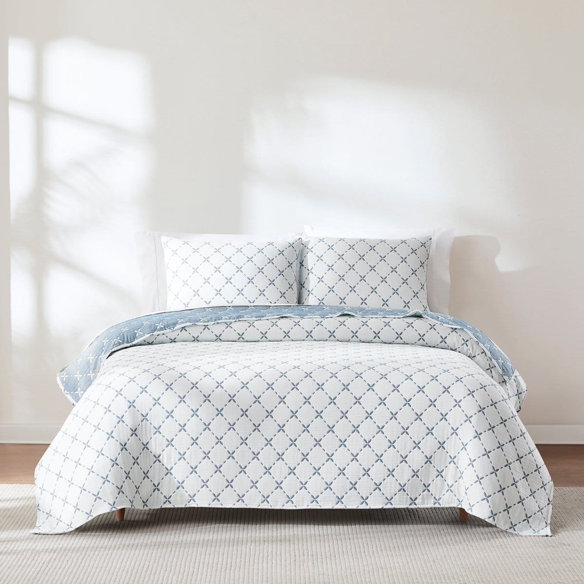 Diamond Leaf Jacquard Reversible Quilt Set - 3 Colors