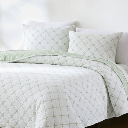 Diamond Leaf Jacquard Reversible Quilt Set - 3 Colors