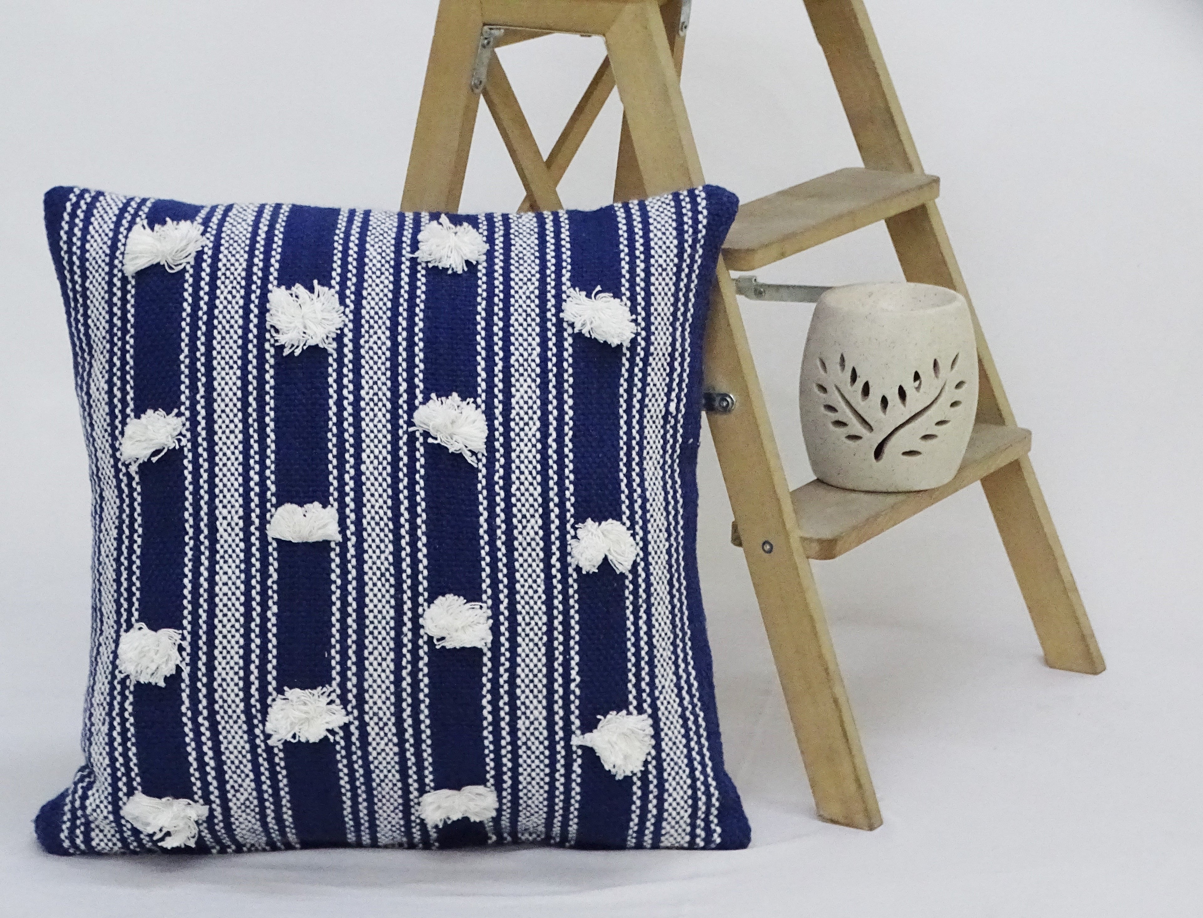 Textured 20" X 20" Pom Pillow - Blue