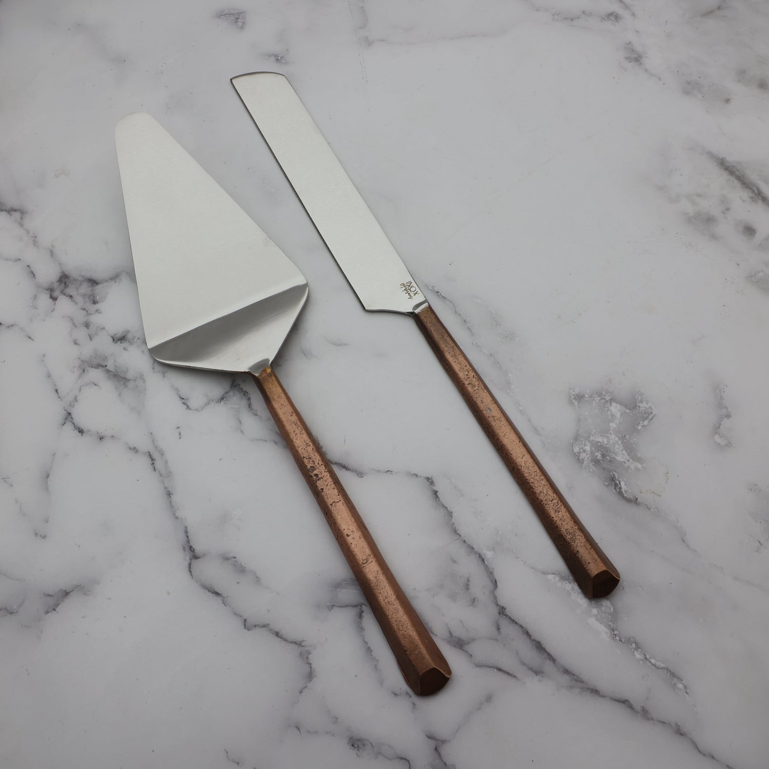 Plataeu 2 Piece Cake Serving Set