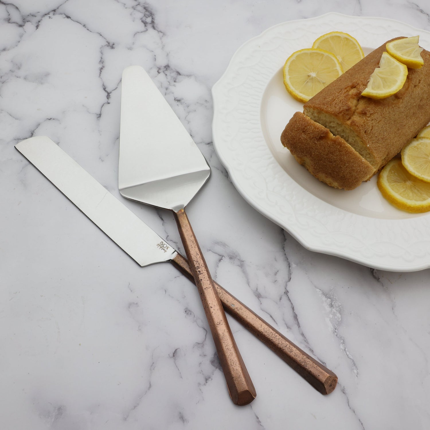 Plataeu 2 Piece Cake Serving Set