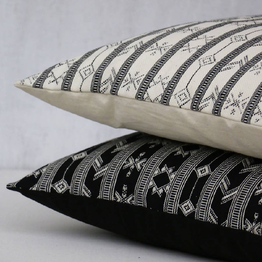 Black &amp; White Aztec Print Pillow Cover