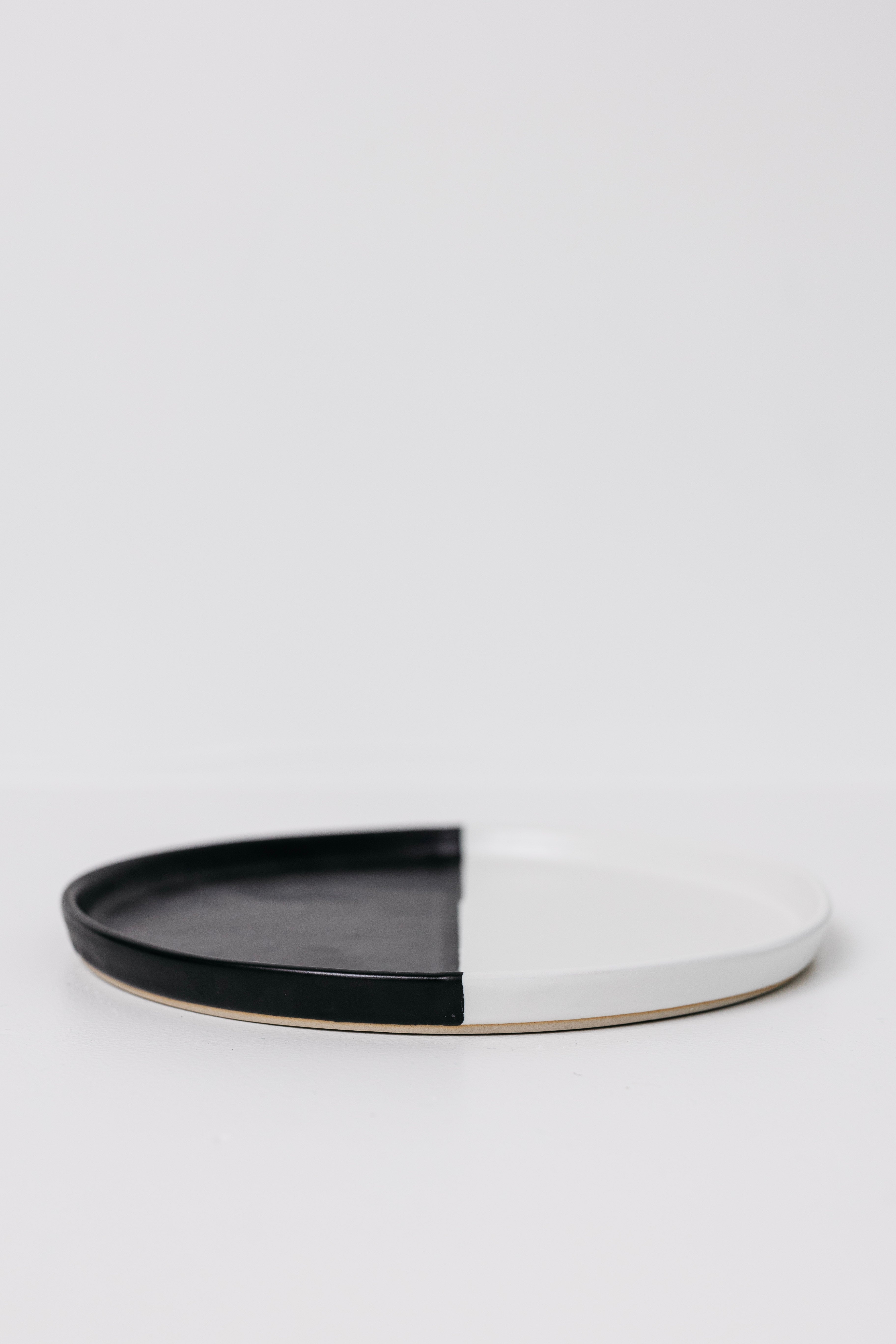 Dawson Appetizer Plate - Matte Black/White - Set of 6