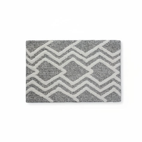 Geometric Arrows Bath Rug in Grey &amp; Ivory