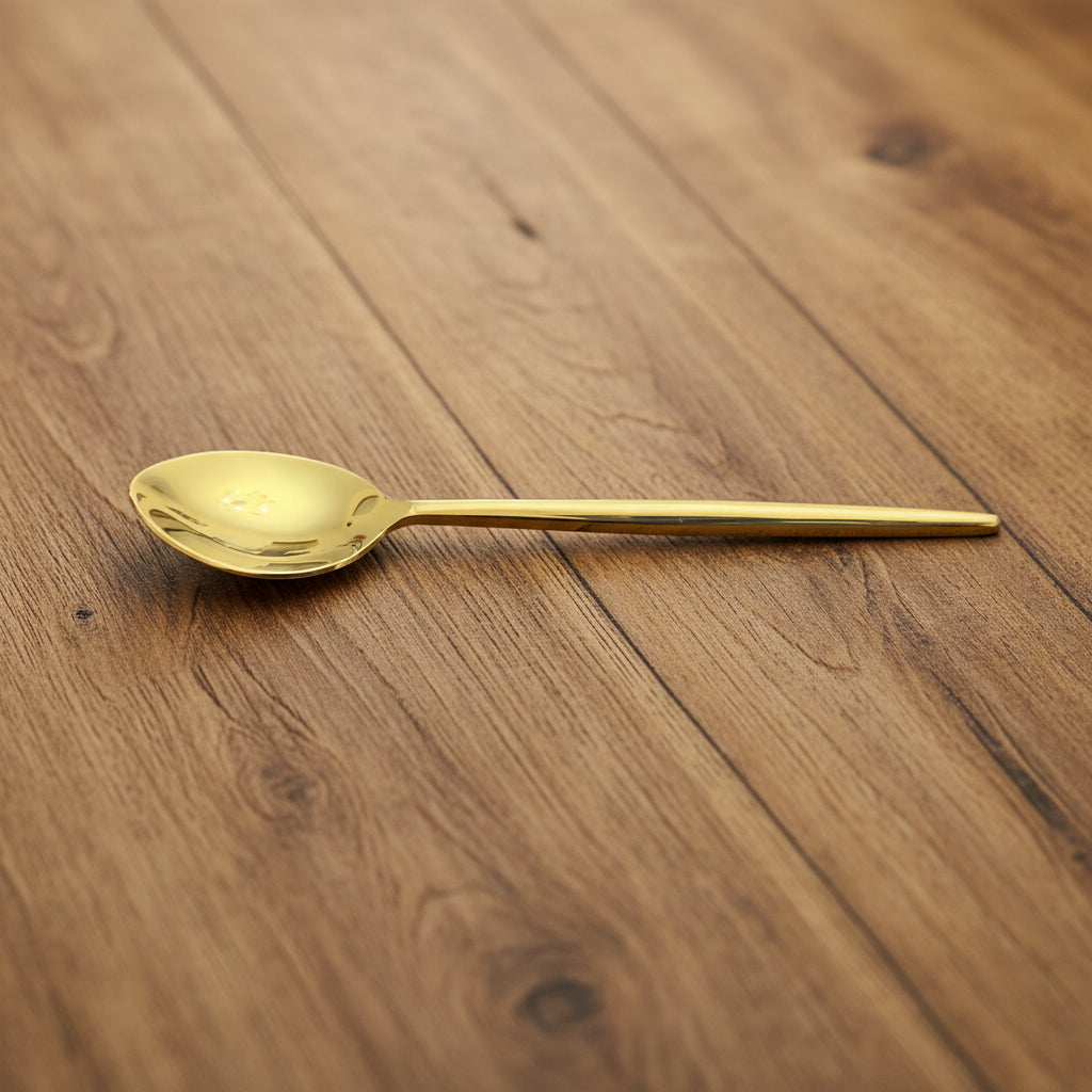 20 Piece Gold Flatware Set