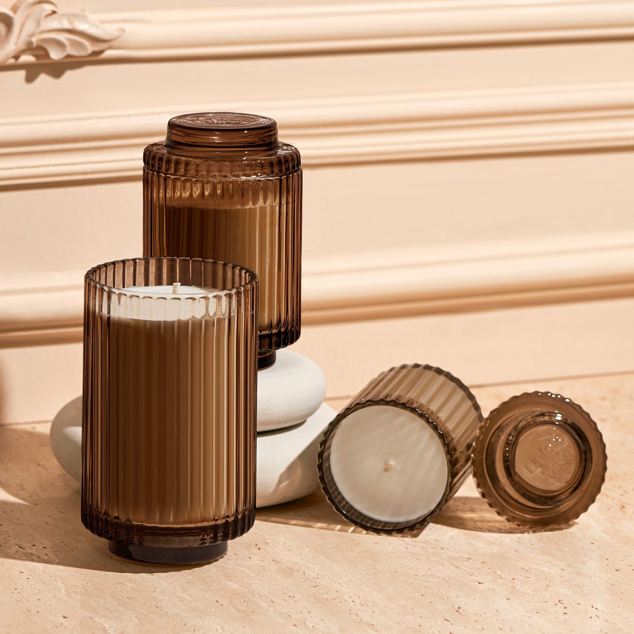 Amélie – Saffron &amp; Oud Candle