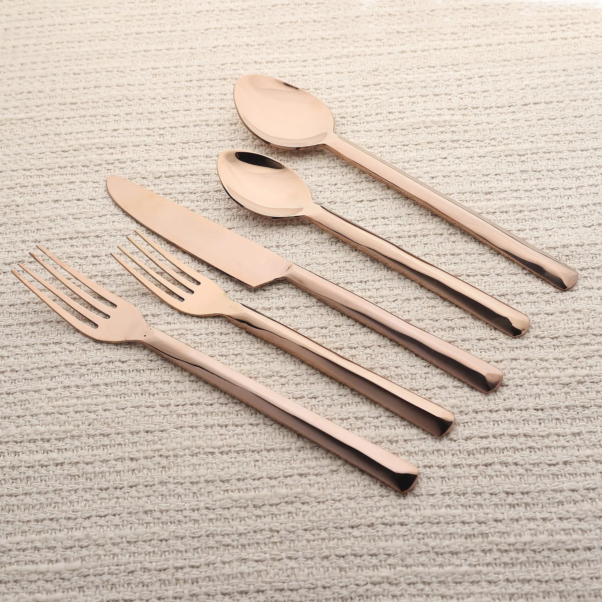 Ariella 5 Pc. Flatware Set in Bronze or Gold