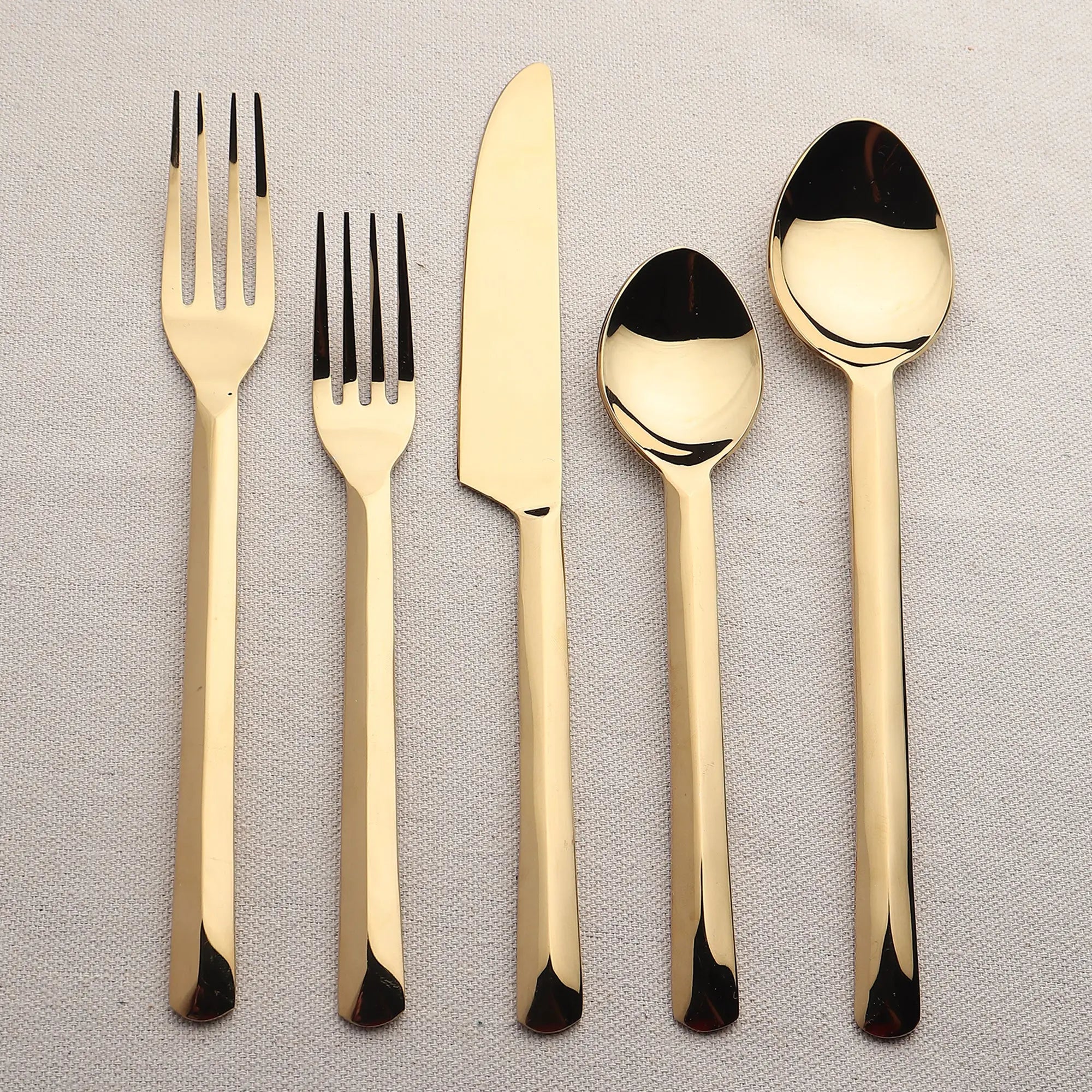 Ariella 5 Pc. Flatware Set in Bronze or Gold