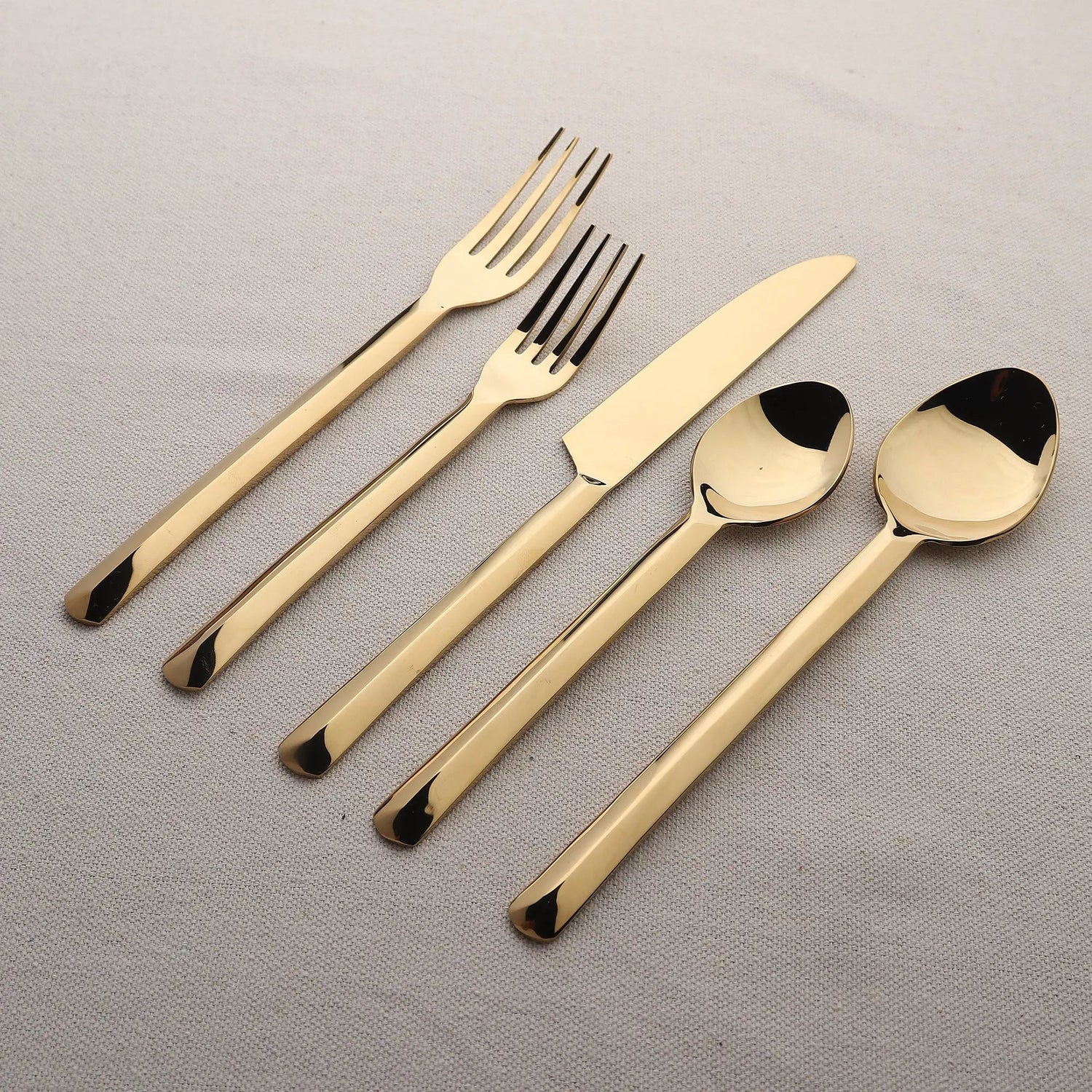 Ariella 5 Pc. Flatware Set in Bronze or Gold