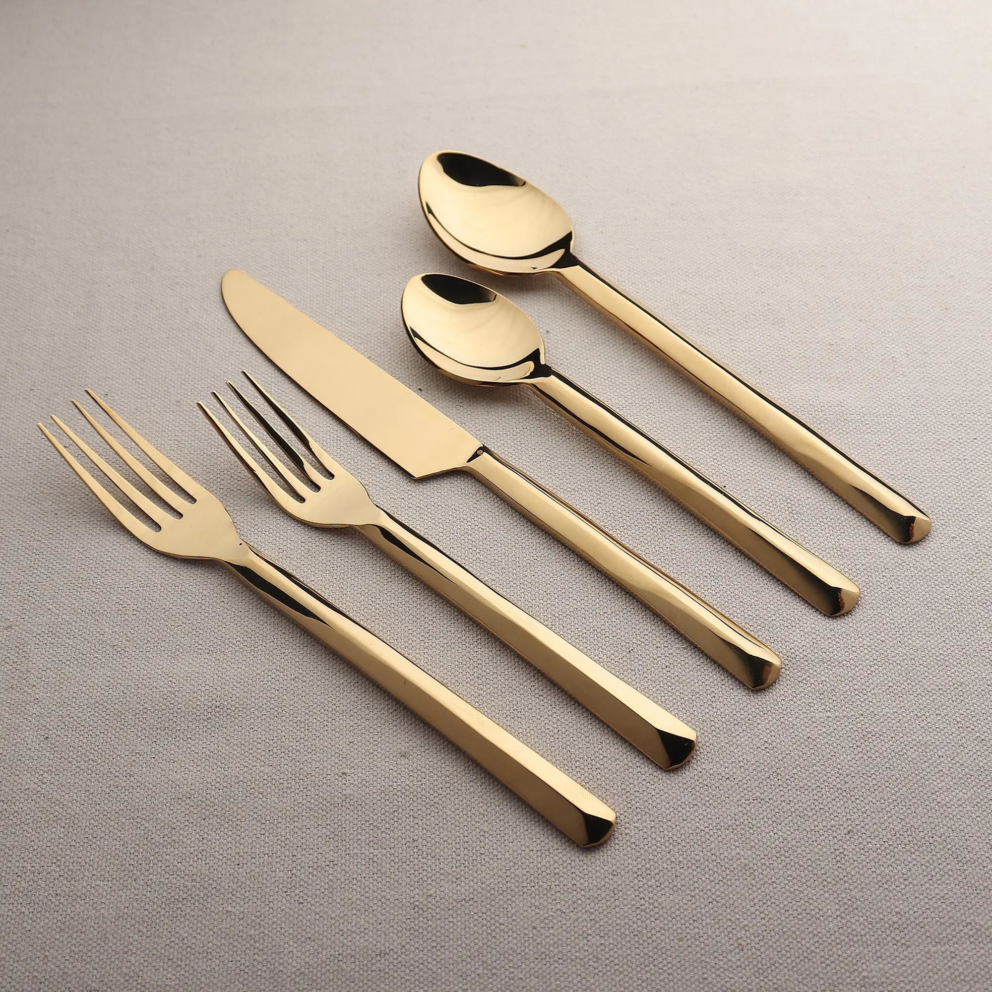 Ariella 5 Pc. Flatware Set in Bronze or Gold