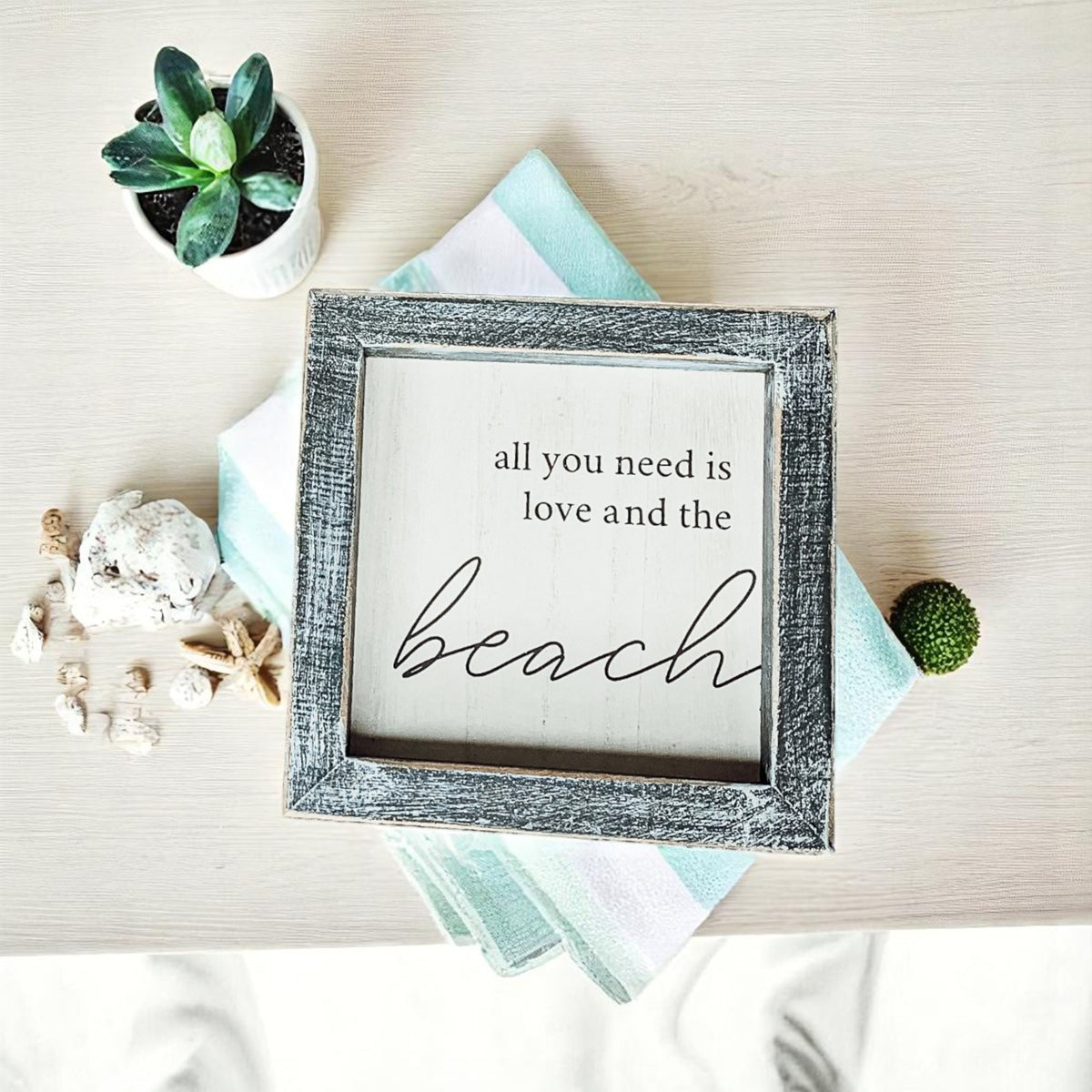 Love &amp; Beach Sign