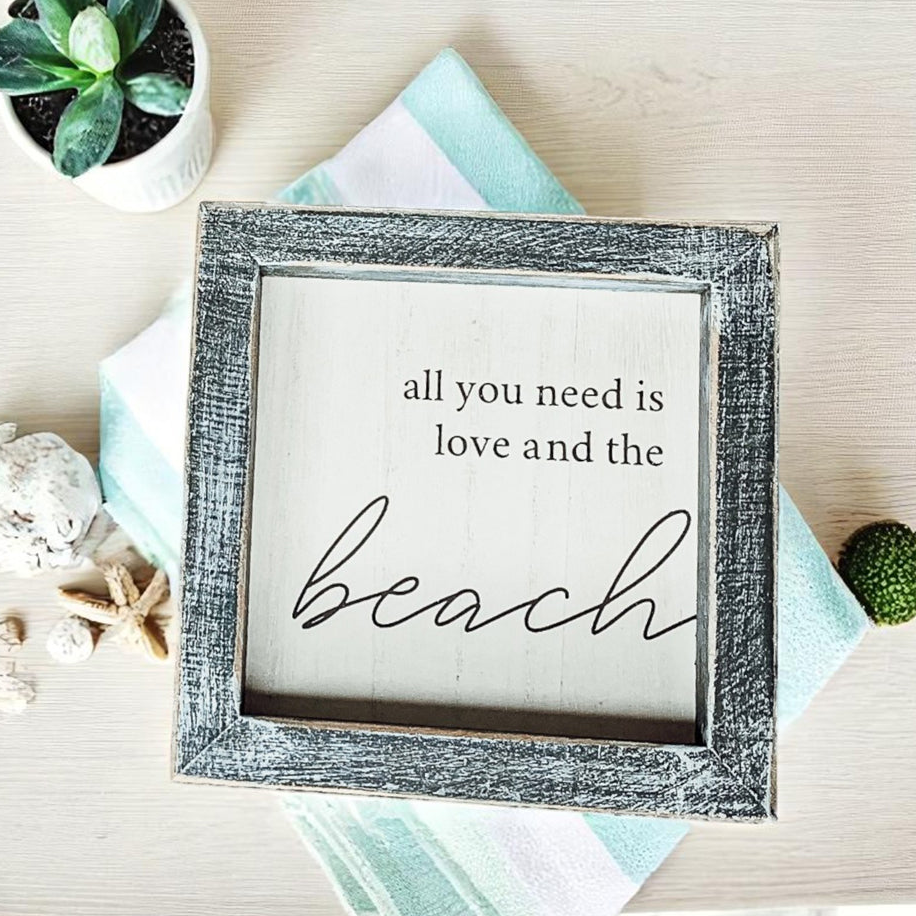 Love &amp; Beach Sign