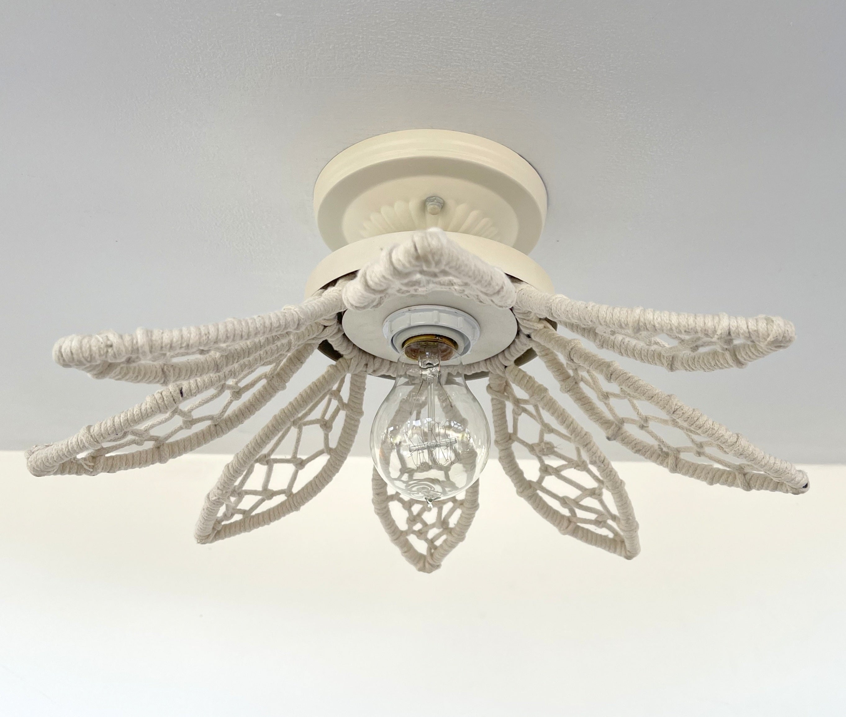 Boho Flower Light Fixture - Ivory