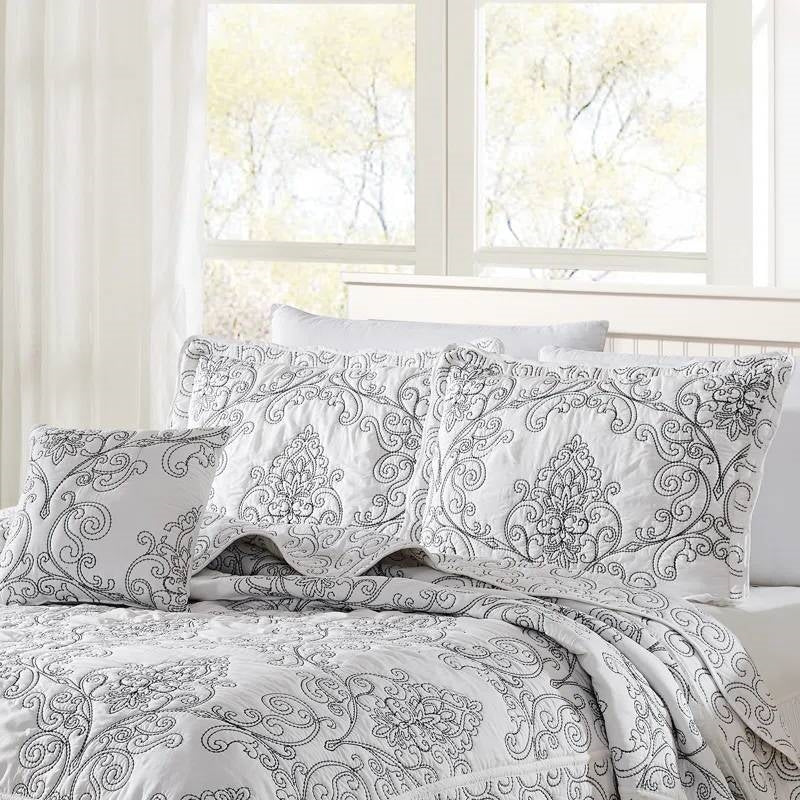 White Damask Embroidered 4 Piece Oversized Bedspread Set - King