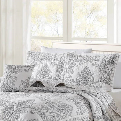 White Damask Embroidered 4 Piece Oversized Bedspread Set - King