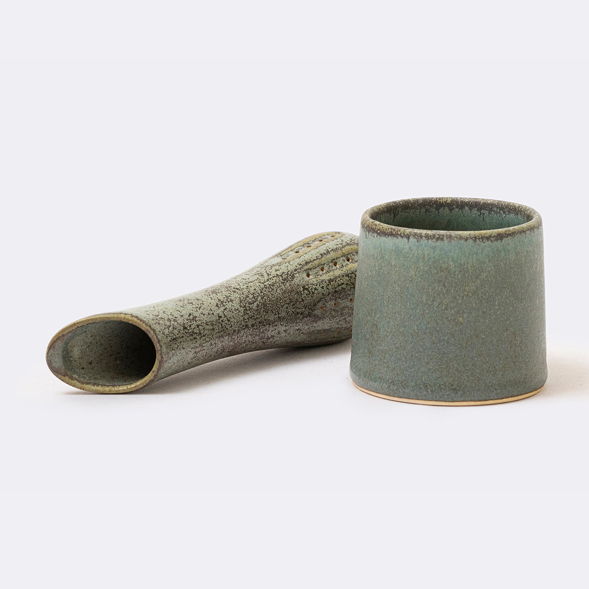 Alma Tea Infuser in Green/Sand/Cream