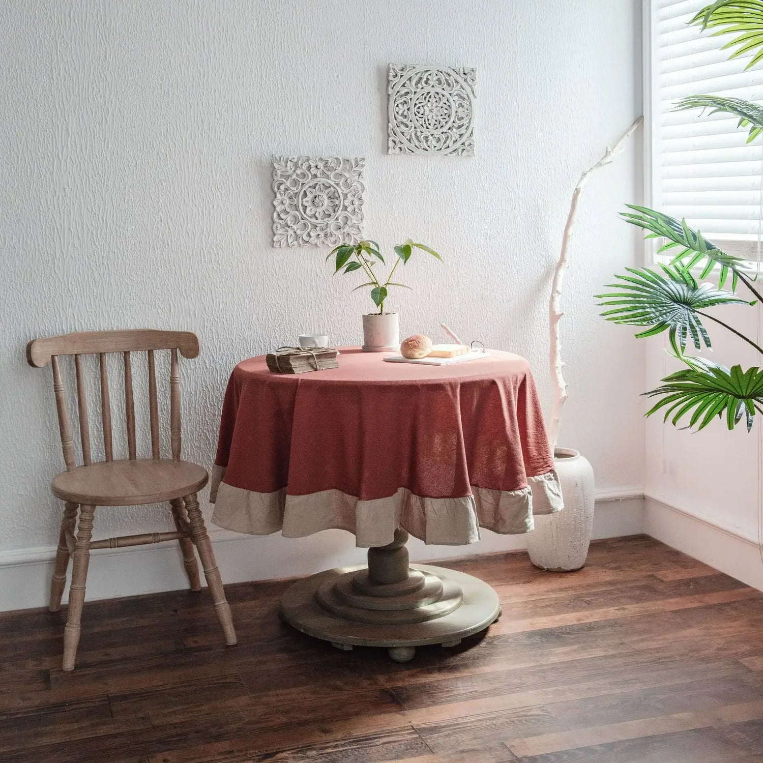French Country Ruffled Linen Tablecloth - Round