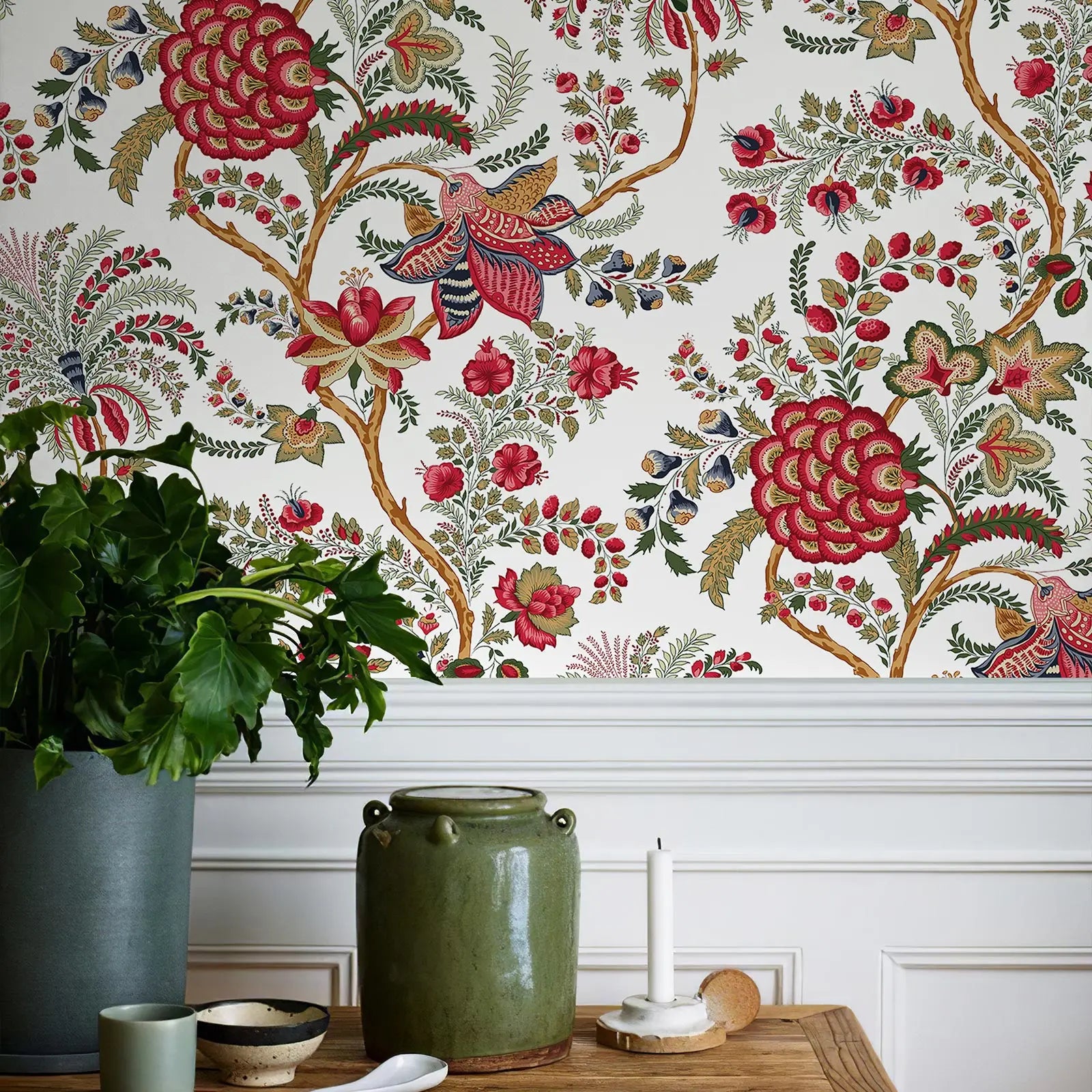 Vintage Floral Peel &amp; Stick Wallpaper in Red