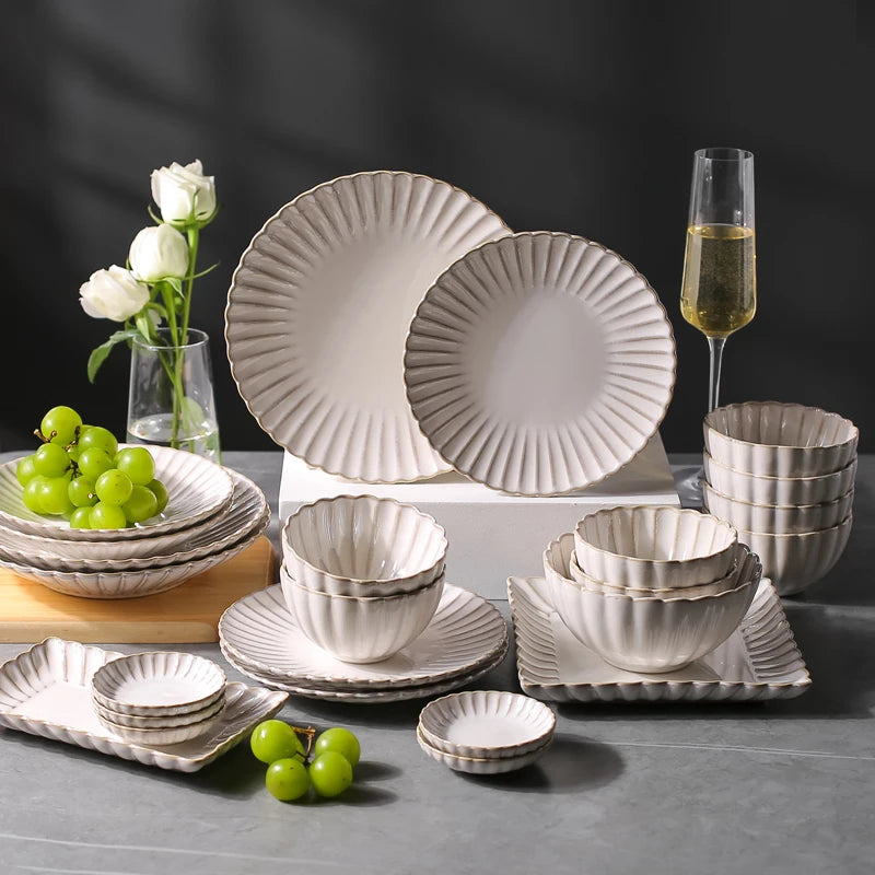 Scalloped Edge Dinnerware in Antique Ivory