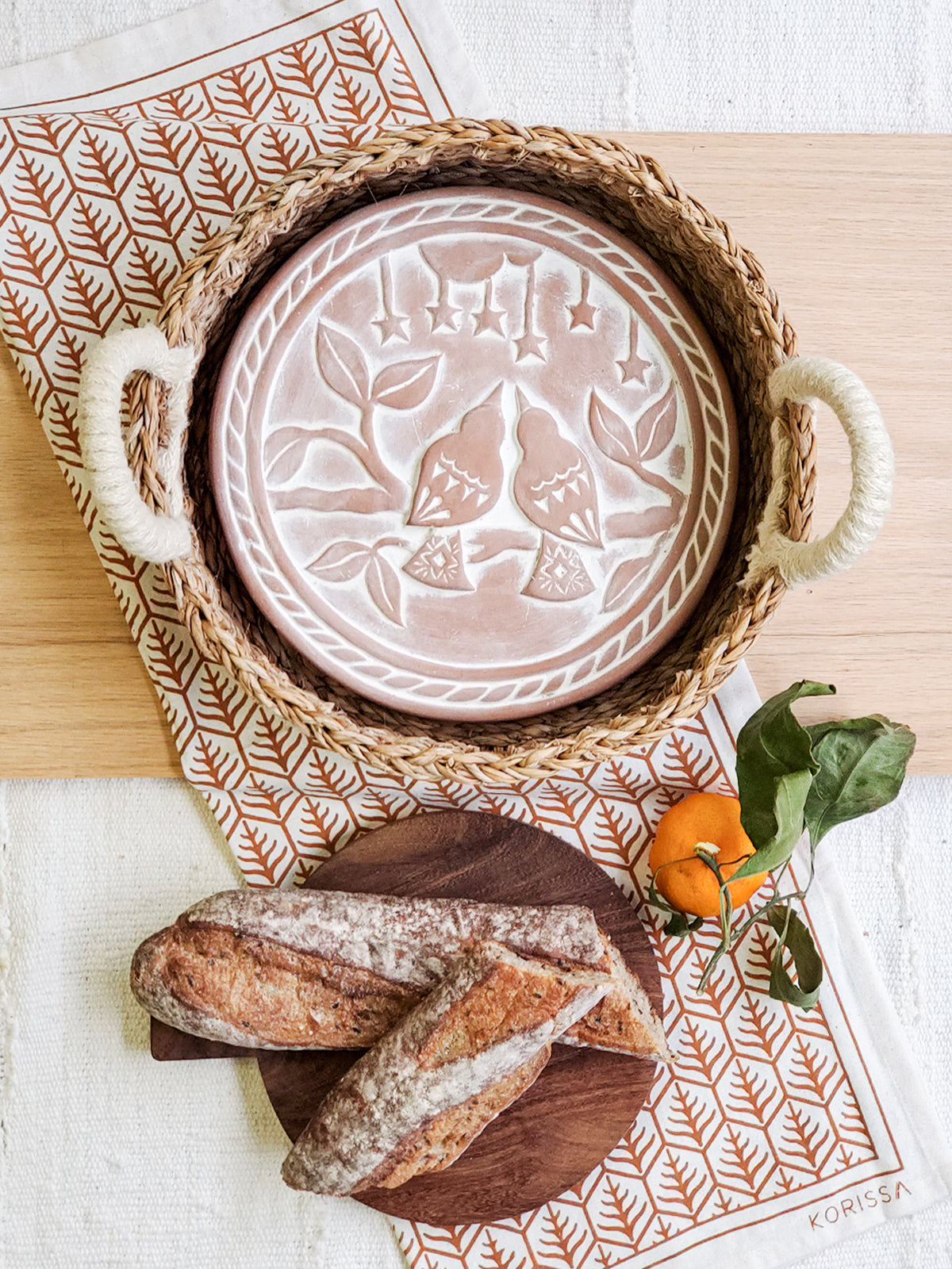 Bread Warmer &amp; Basket - Lovebirds Round