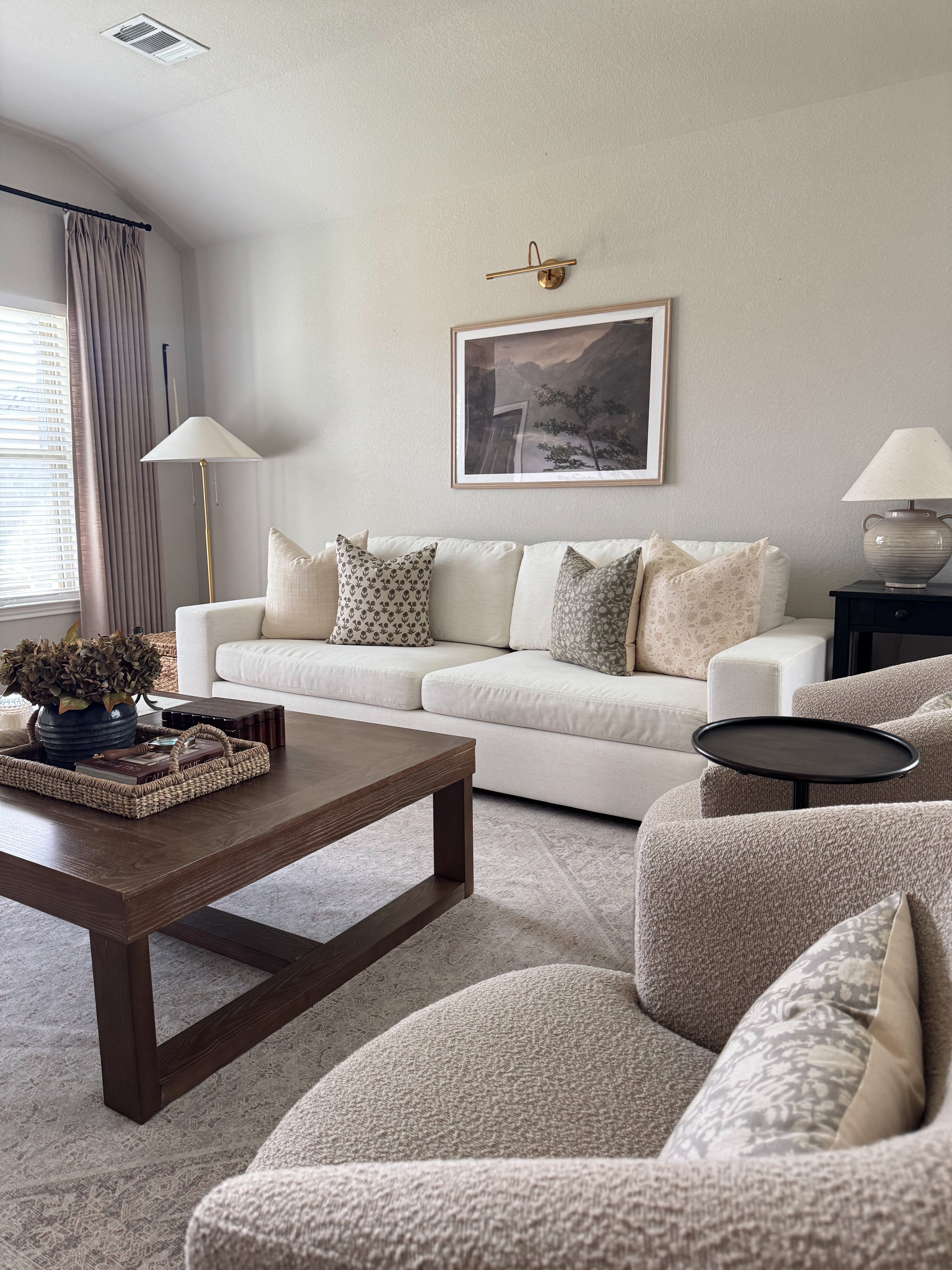 Grace Linen Pillow Cover