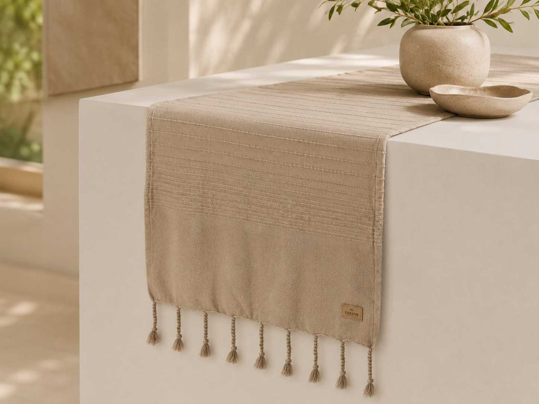 Niebla Table Runner