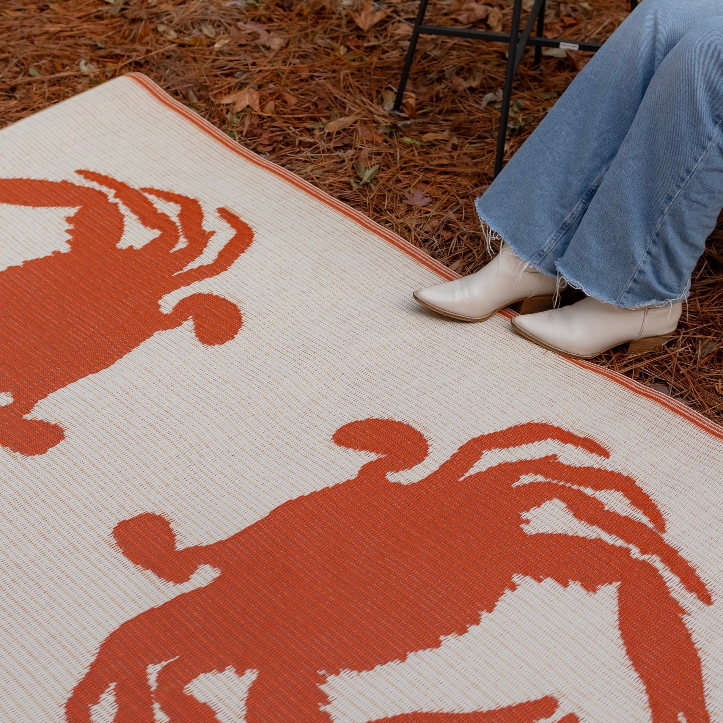Double Crab Orange &amp; Cream Outdoor Mat