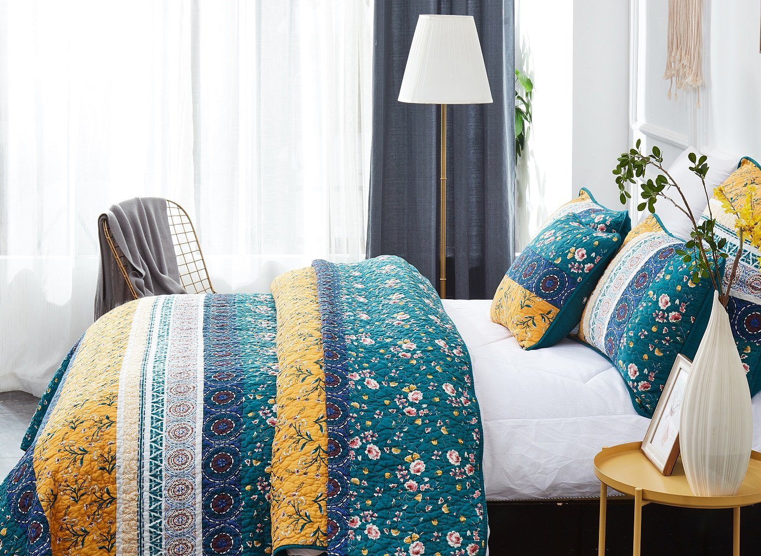 Bohemian Patchwork Bed of Flowers Patchwork Quilted Bedding