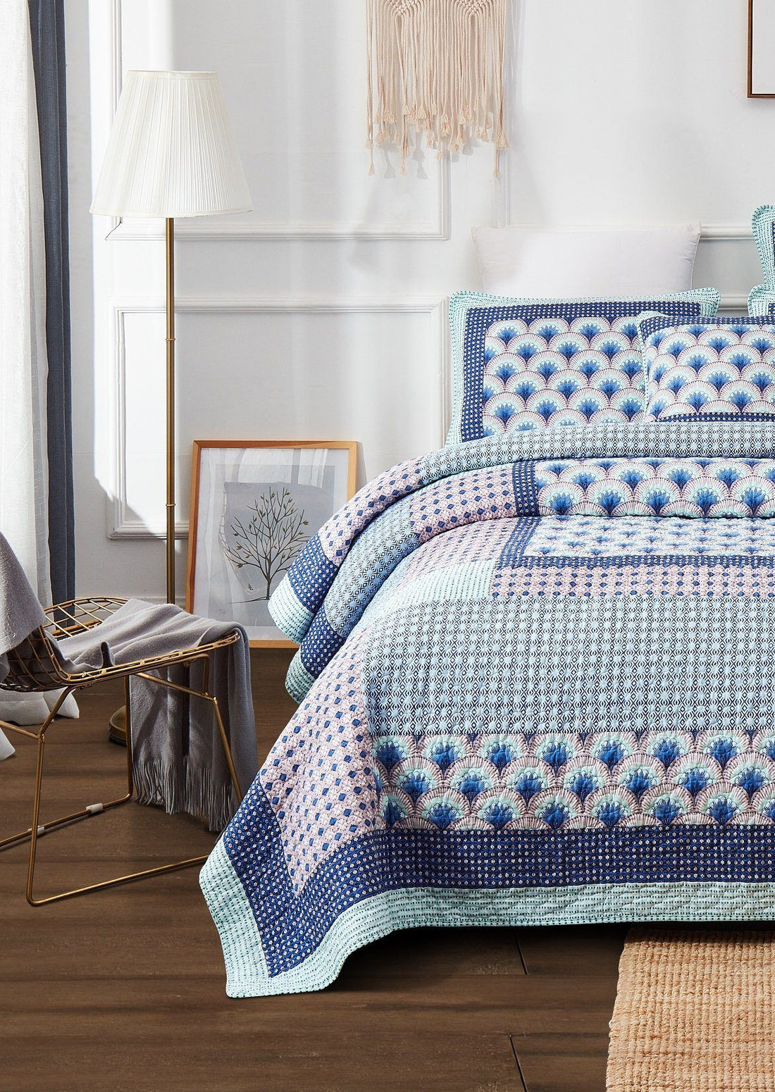 DaDa Bedding Mediterranean Blue Mint Patchwork Quilt Set