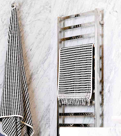 Pom Pom Bath Towel