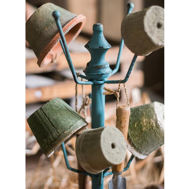 Robin Blue Iron Tiered Cup Holder