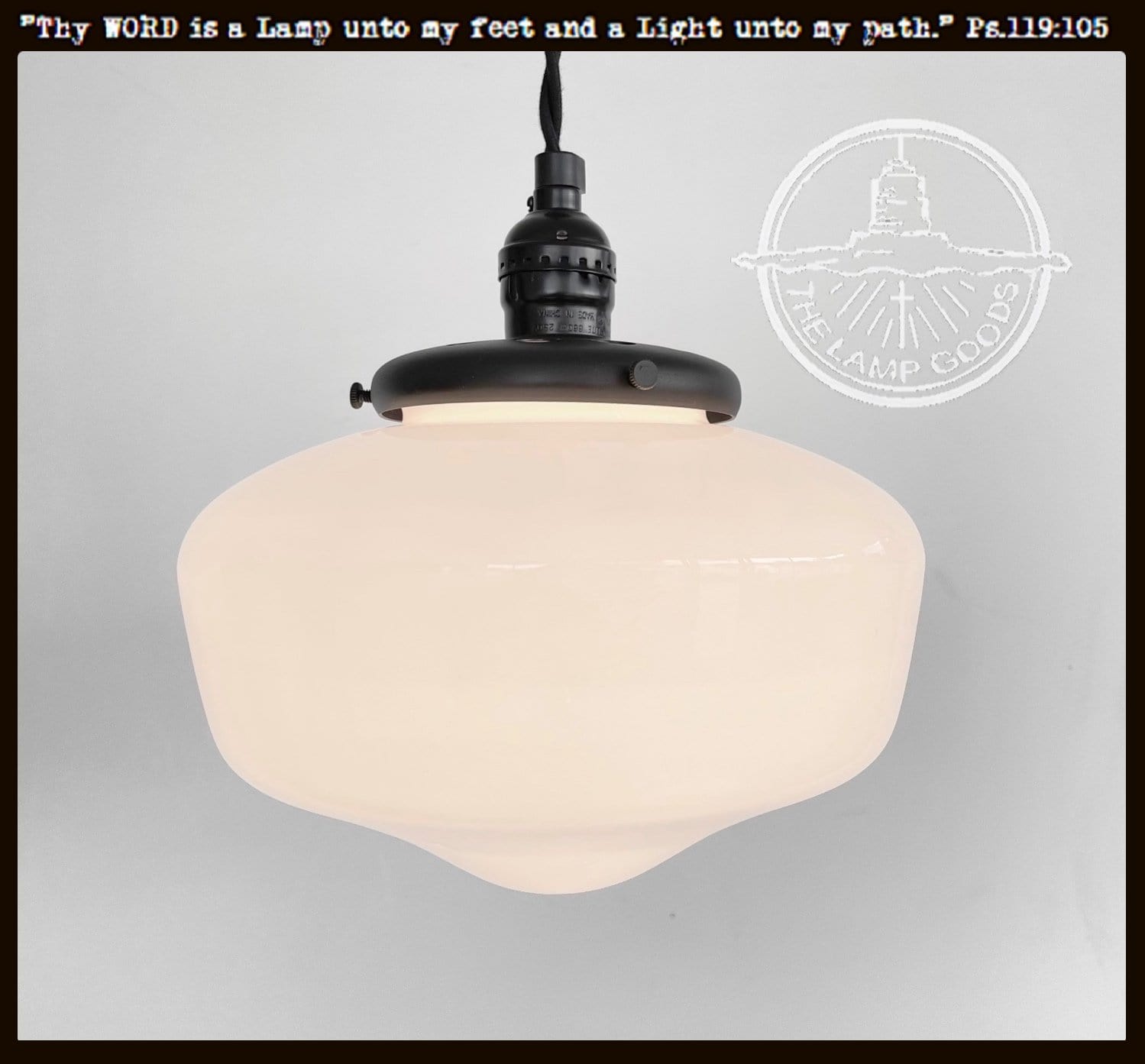 Schoolhouse Heritage Pendant Light - 9"