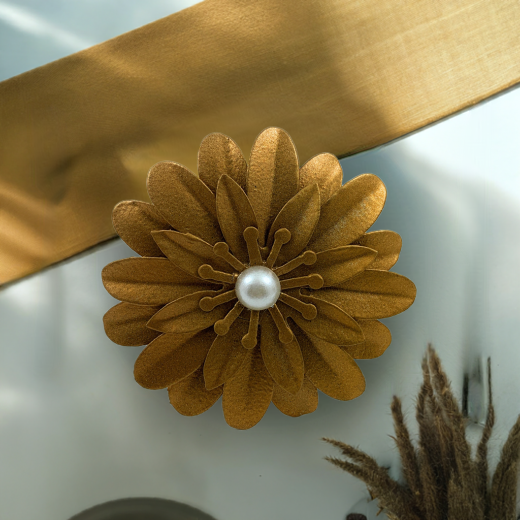 Set of 4 Golden Floral Napkin Rings